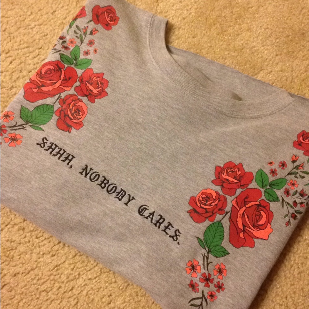 Gray Sweater With Rose Detail